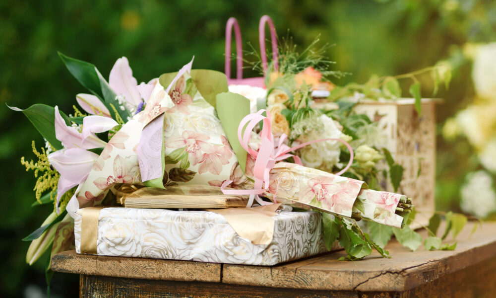 What Do You Put On A Wedding List?