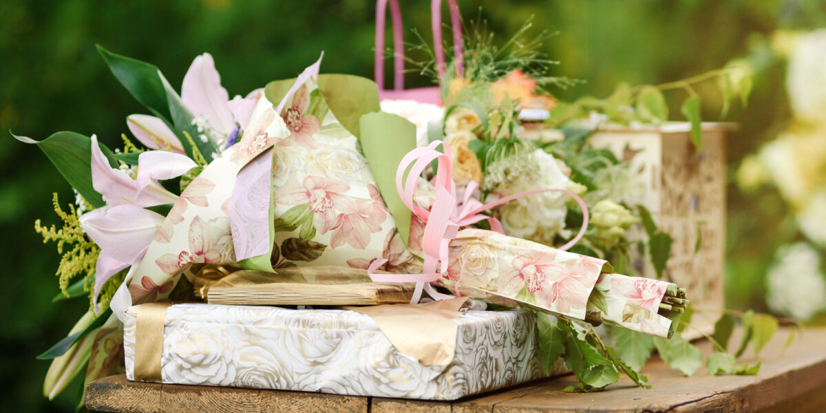 What Do You Put On A Wedding List?